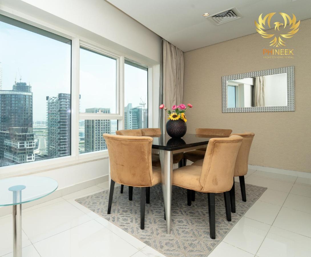 Apartment Phineek Luxury 2br Damac Maison Canal View
