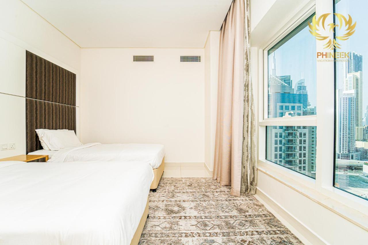Phineek Luxury 2br Damac Maison Canal View Apartment Dubai