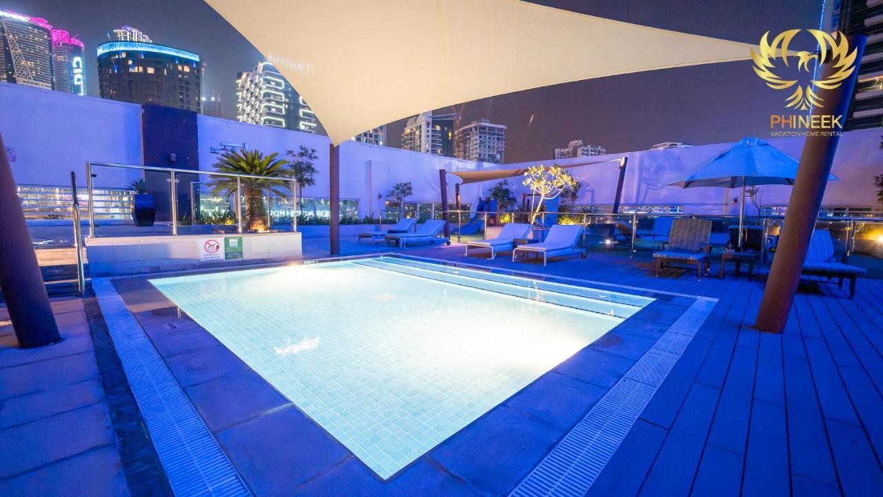 Phineek Luxury 2br Damac Maison Canal View Dubai