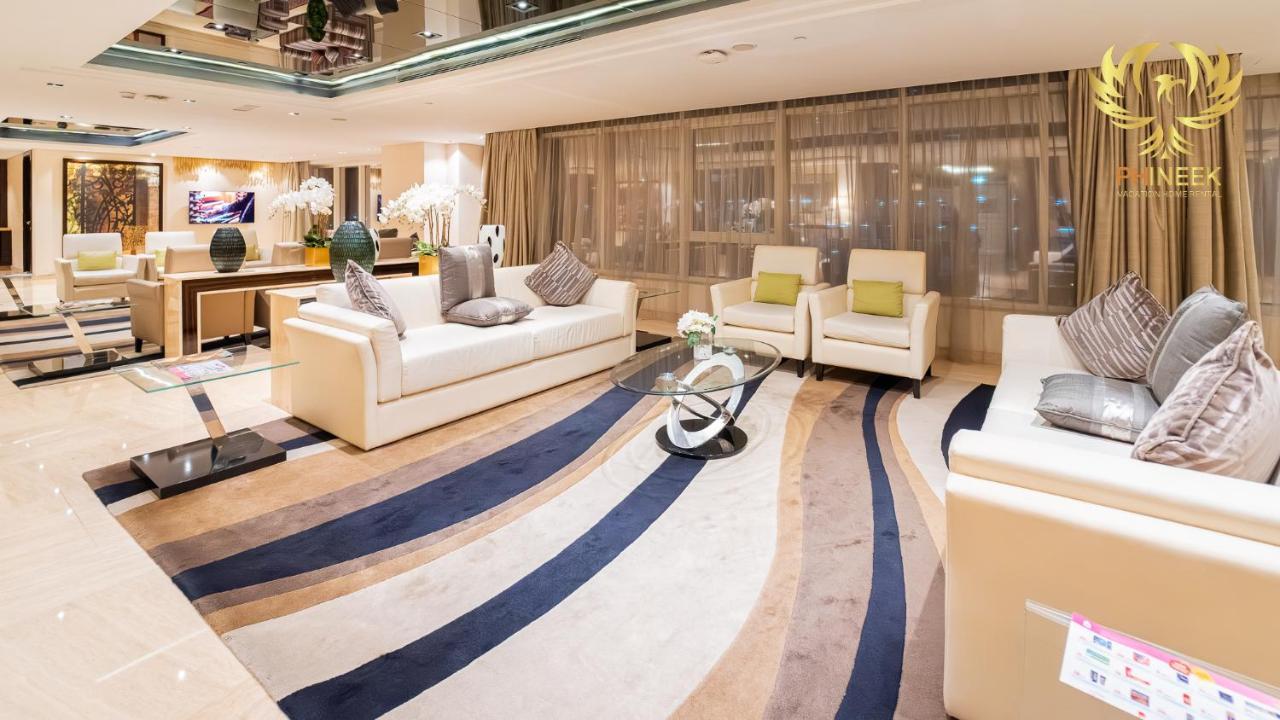 Phineek Luxury 2br Damac Maison Canal View Apartment Dubai